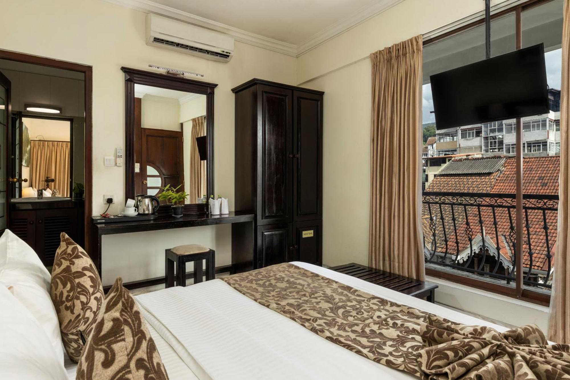 Cafe Aroma Inn Kandy Bagian luar foto
