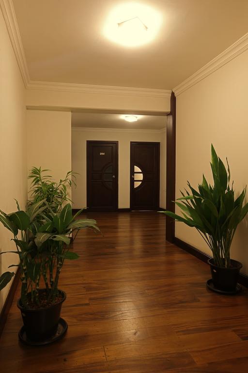 Cafe Aroma Inn Kandy Bagian luar foto