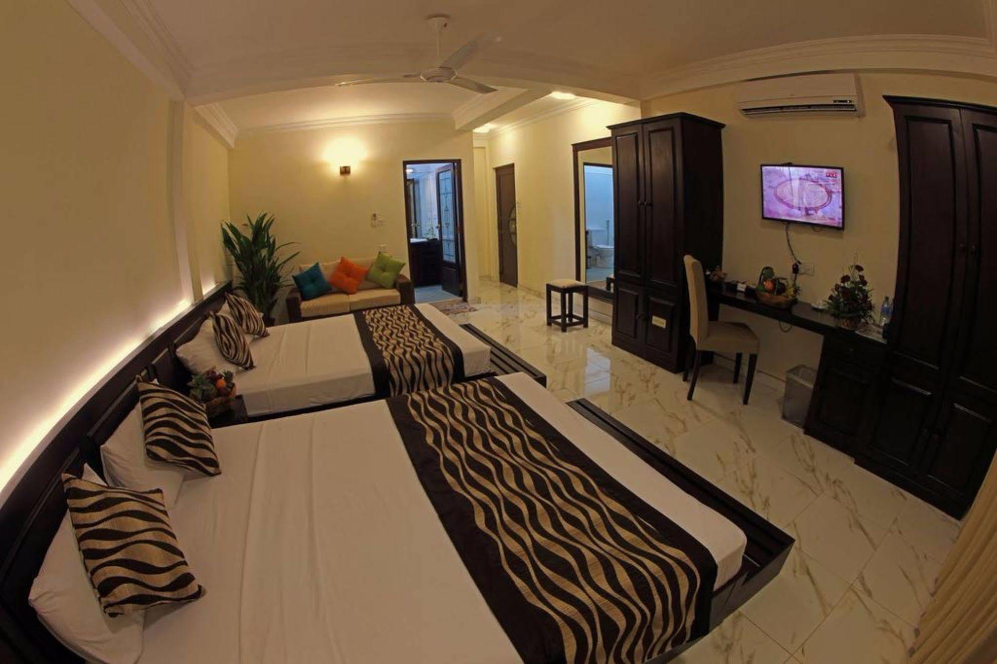Cafe Aroma Inn Kandy Bagian luar foto